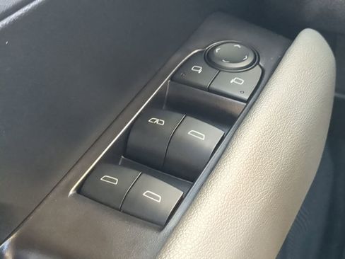 Used 2025 Chevrolet Colorado ZR2 w/ Technology Package image 26