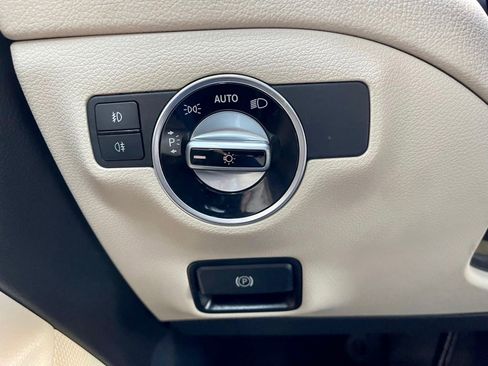 Used 2018 Mercedes-Benz GLA 250 image 34