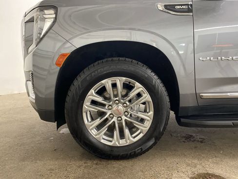 Used 2021 GMC Yukon XL SLT w/ SLT Luxury Plus Package image 11