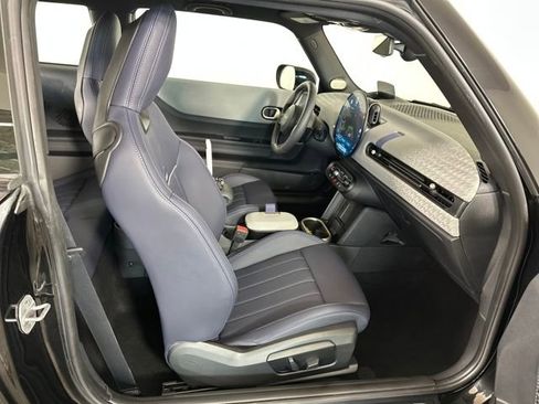 Used 2025 MINI Cooper 2-Door Hardtop image 26