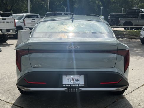 Used 2025 Kia K4 FWD image 6