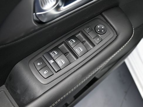 New 2026 Chrysler Pacifica Select image 17