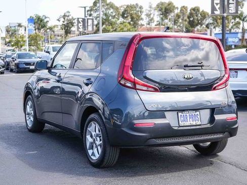 Used 2021 Kia Soul S FWD image 8