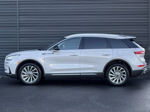 Used 2023 Lincoln Corsair Reserve w/ Equipment Group 201A image 2