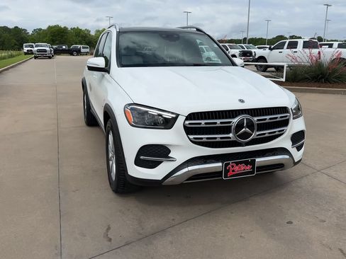 Used 2025 Mercedes-Benz GLE 350 4MATIC image 2