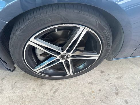Used 2020 Mercedes-Benz A 220 image 2