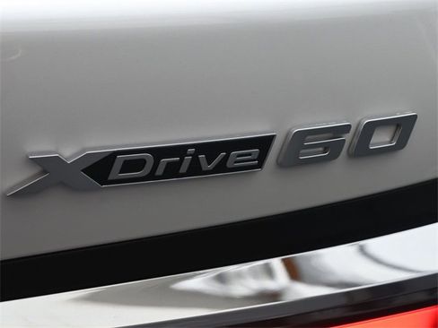 New 2025 BMW i7 xDrive60 w/ Executive Package image 29