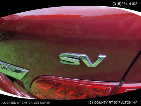 Used 2015 Nissan Sentra SV w/ Cold Weather Package FWD image 19