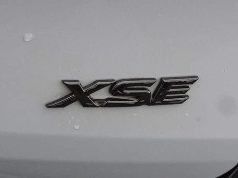 Used 2026 Toyota Sienna XSE AWD/4WD image 8