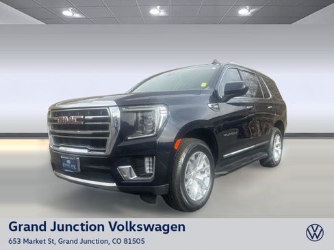 Used 2022 GMC Yukon SLT AWD/4WD image 1