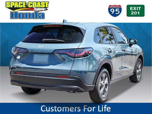 New 2026 Honda HR-V LX image 2