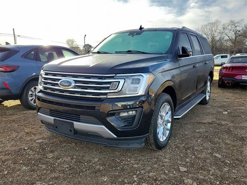 Used 2021 Ford Expedition Max XLT image 2