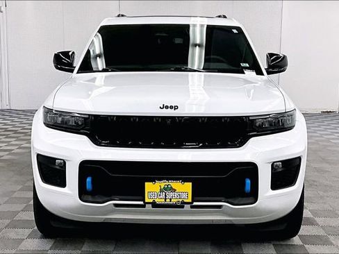 Used 2025 Jeep Grand Cherokee Limited 4xe image 4