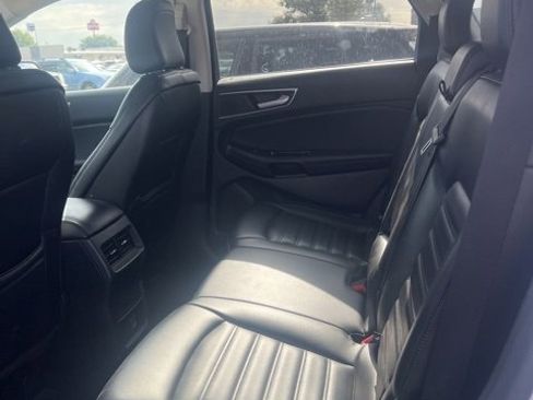 Used 2020 Ford Edge SEL image 6