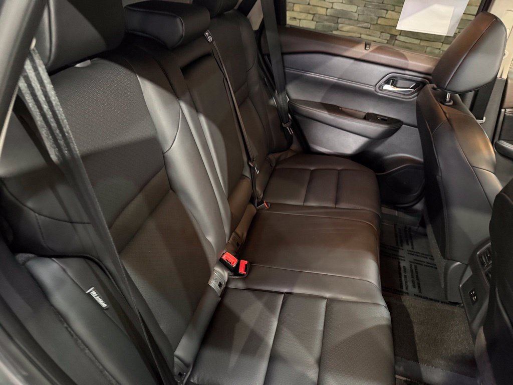 Certified 2023 Nissan Rogue SV w/ SV Premium B Package FWD image 33