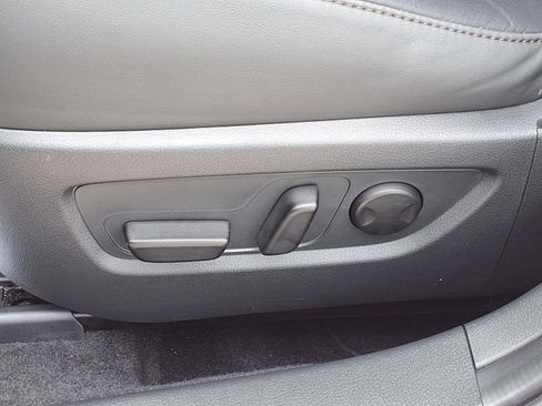 Certified 2025 MAZDA CX-30 2.5 Turbo w/ Premium Package image 11