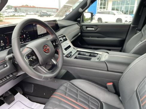 Used 2025 Nissan Armada PRO-4X w/ Pro-4X Premium Package AWD/4WD image 24