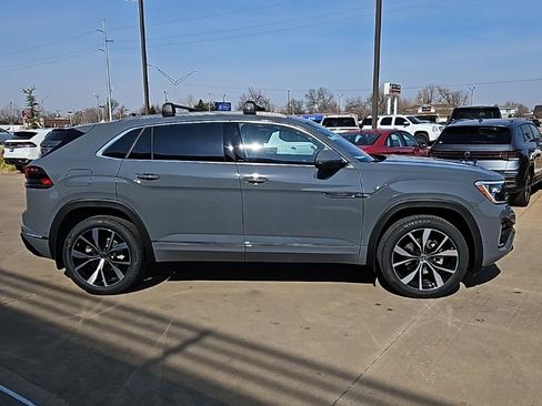 New 2026 Volkswagen Atlas Cross Sport SEL Premium R-Line AWD/4WD image 4