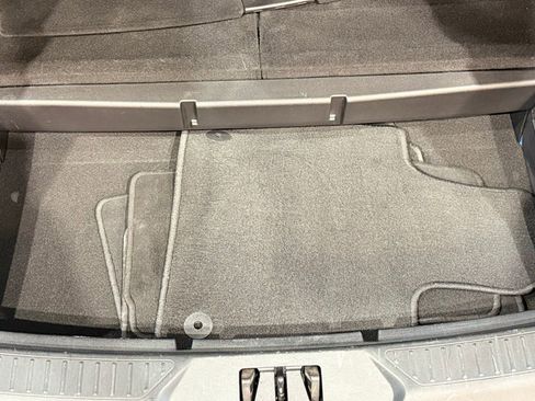 Used 2021 Ford Explorer Limited w/ Equipment Group 301A image 39