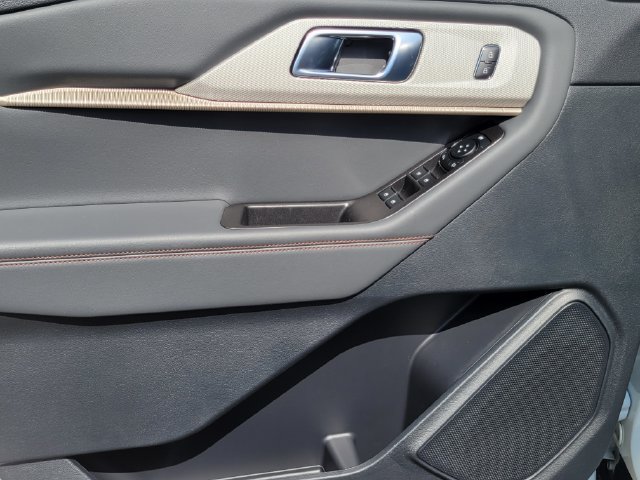 New 2027 Ford Explorer Active RWD image 21