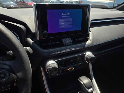 Used 2025 Toyota RAV4 SE w/ Convenience Package AWD/4WD image 28