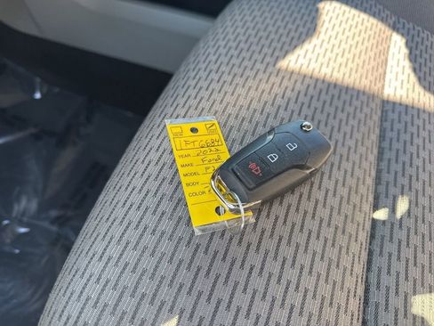 Used 2022 Ford F250 XLT w/ XLT Premium Package image 36