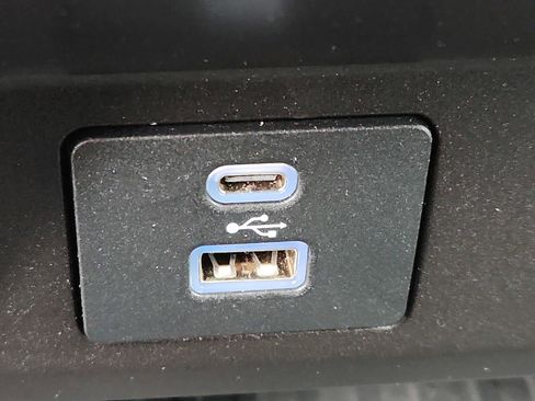 Used 2022 Ford F250 XLT w/ Snow Plow Prep Package image 24