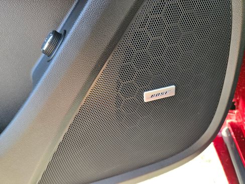 Used 2023 Chevrolet Traverse Premier image 21