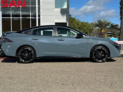 New 2026 Nissan Sentra SR w/ SR Premium Package image 4