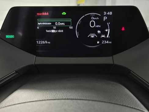 Used 2024 Toyota Prius XLE FWD image 21