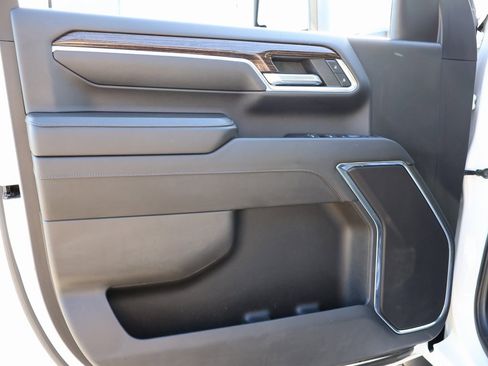 Used 2024 GMC Sierra 2500 SLE image 20