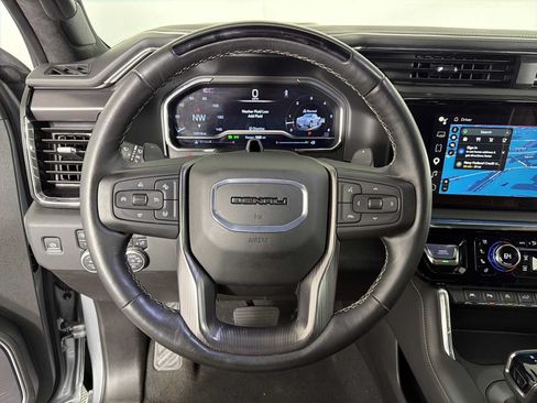 Used 2025 GMC Sierra 1500 Denali Ultimate AWD/4WD image 24