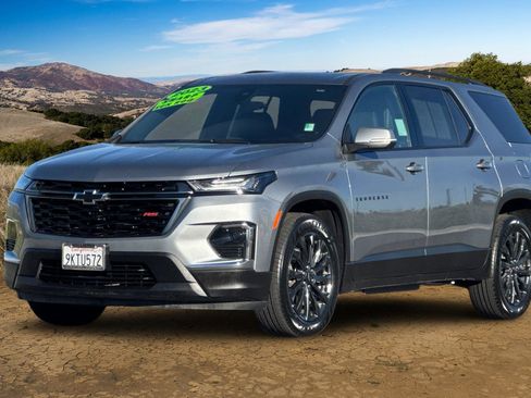 Certified 2023 Chevrolet Traverse RS image 8