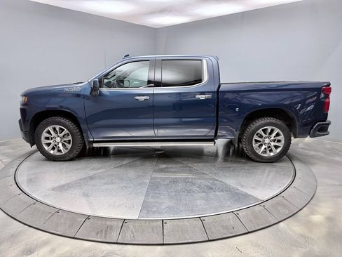 Used 2019 Chevrolet Silverado 1500 High Country w/ Technology Package AWD/4WD image 8