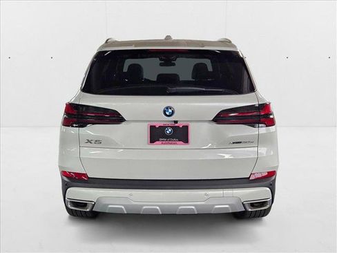 Used 2026 BMW X5 xDrive50e w/ Premium Package image 7