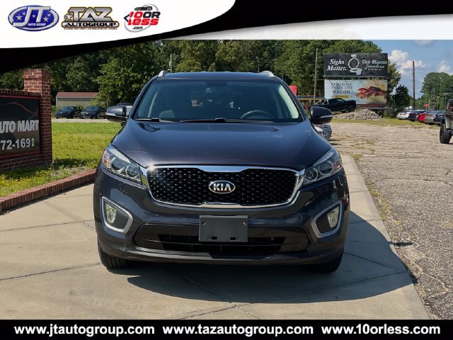 Used 2017 Kia Sorento FWD image 2