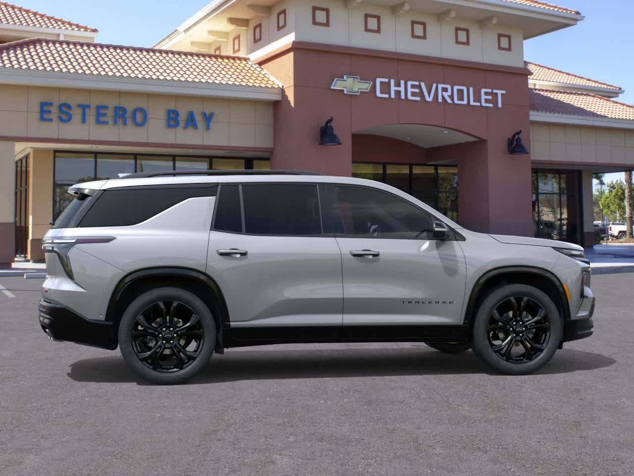 New 2027 Chevrolet Traverse RS w/ LPO, Floor Liner Package FWD image 5