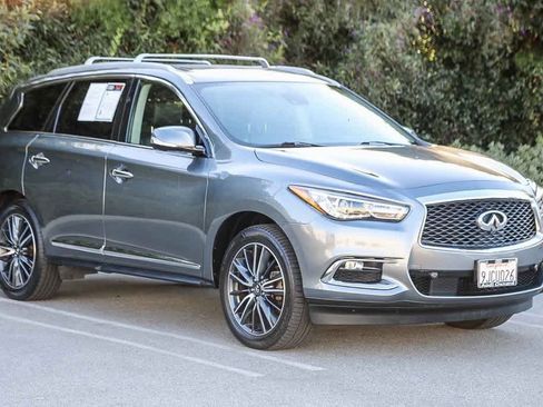 Used 2019 INFINITI QX60 Luxe w/ Sensory Package image 3