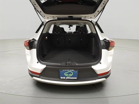 Used 2023 Chevrolet TrailBlazer LT w/ Convenience Package image 10