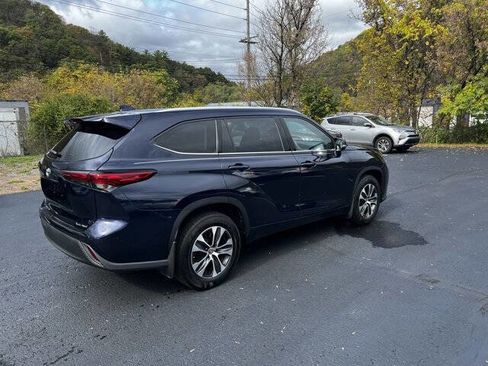 Used 2020 Toyota Highlander XLE image 5