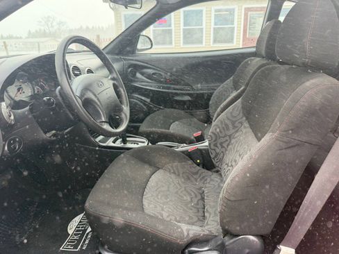 Used 2001 Hyundai Tiburon image 3