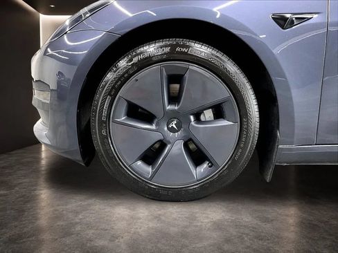 Used 2023 Tesla Model 3 Standard Range RWD image 37