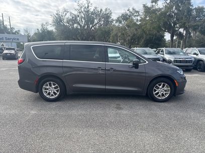 Used 2023 Chrysler Pacifica Touring-L