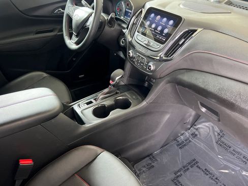 Used 2024 Chevrolet Equinox RS w/ RS Leather Package FWD image 17