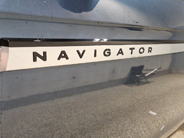 New 2027 Lincoln Navigator L Reserve AWD/4WD image 19