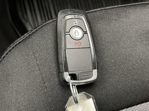 Certified 2024 Ford Edge SE w/ Cargo Accessory Package image 24