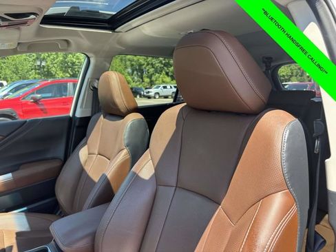 Used 2022 Subaru Outback Touring AWD/4WD image 6