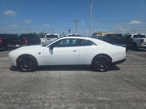 Used 2026 Dodge Charger Scat Pack w/ Blacktop Package AWD/4WD image 4