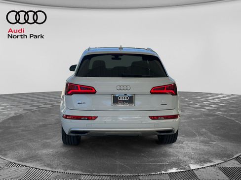 Used 2019 Audi Q5 2.0T Premium Plus w/ Premium Plus Package AWD/4WD image 4