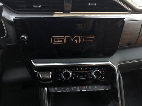New 2026 GMC Sierra 2500 Denali Ultimate w/ Max Trailering Package AWD/4WD image 26